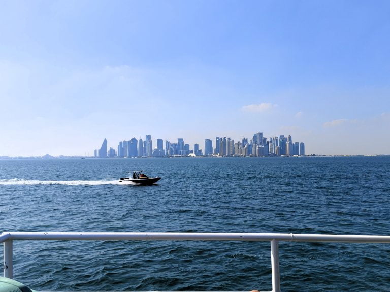 Skyline Doha vom Wasser