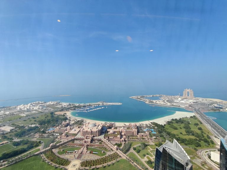 Abu Dhabi - Ausblick Observationdeck 300